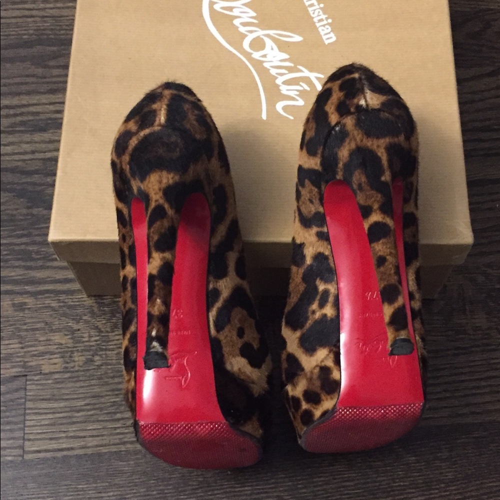 CHRISTIAN LOUBOUTIN Leopard Pony Hair Bianca Pumps - Picture 3 of 3